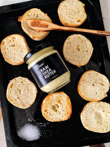 Raw Shea butter with bread